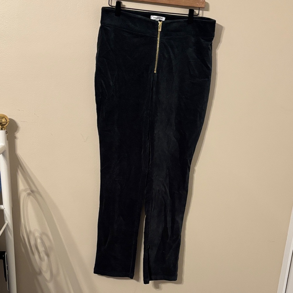 Good American Zip Front Straight Leg Velvet Pants